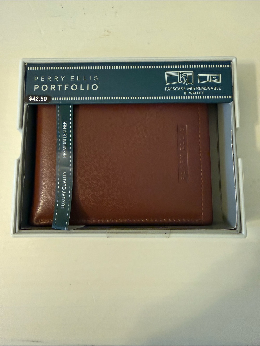 Perry Ellis Portfolio Leather new in box, billfold wallet